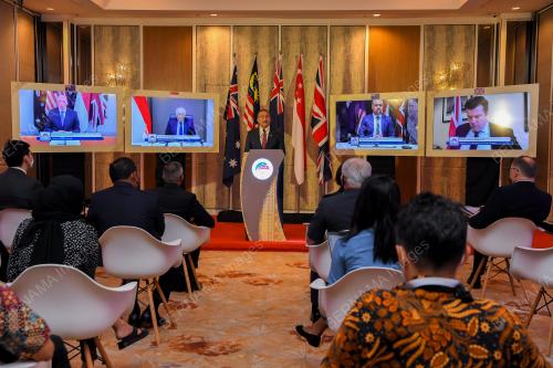 DATUK SERI HISHAMUDDIN HUSSEIN 