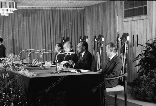 KAMPUCHEA SUMMIT