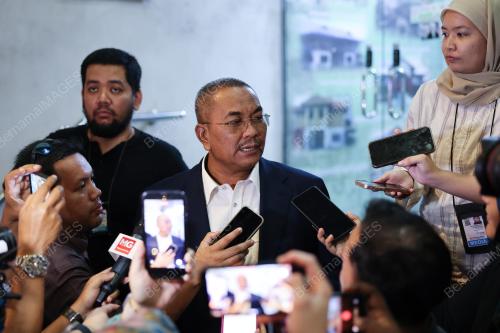 DATUK SERI MUHAMMAD SANUSI MD NOOR