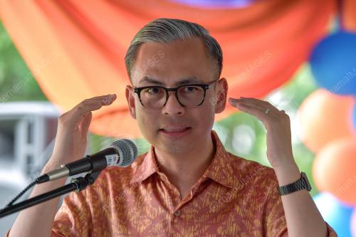 FAHMI FADZIL