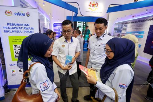 PROGRAM DUA TAHUN KERAJAAN MADANI