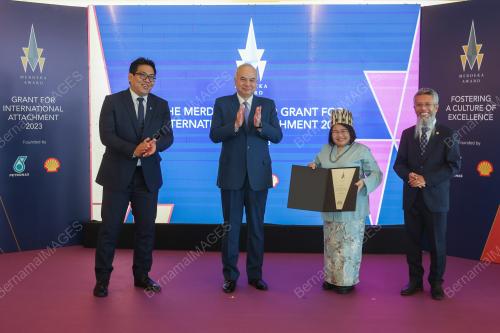 SULTAN NAZRIN SHAH