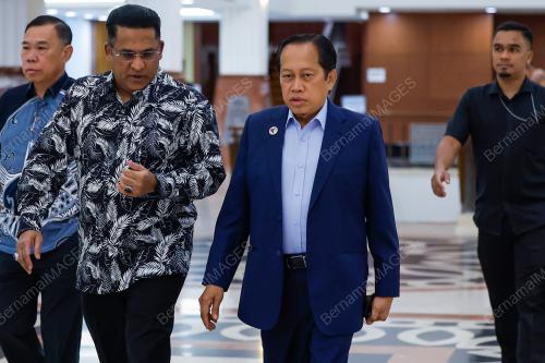 DATUK SERI AHMAD MASLAN