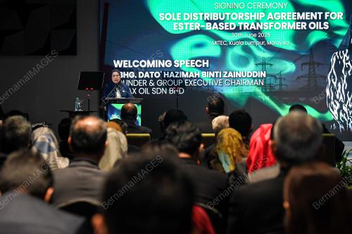 DATUK HAZIMAH ZAINUDDIN