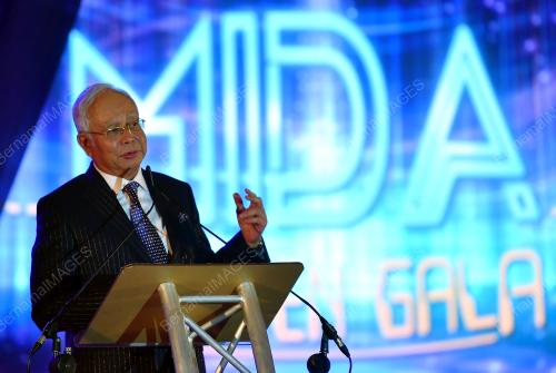 KL62_30092017_NAJIB_MIDA