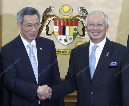 MOHD NAJIB TUN ABDUL RAZAK