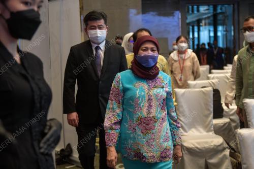 DATUK SERI NANCY SHUKRI