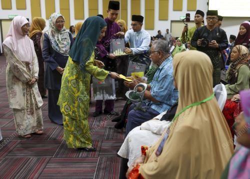 RAJA PERMAISURI AGONG RAJA ZARITH SOFIAH