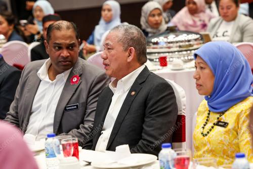DATUK SERI FADILLAH YUSOF