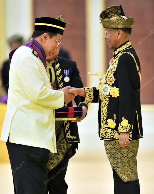 KL63_02062012_AGONG