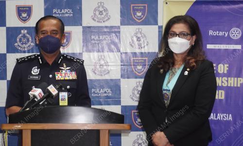 DATUK RAZARUDIN HUSAIN