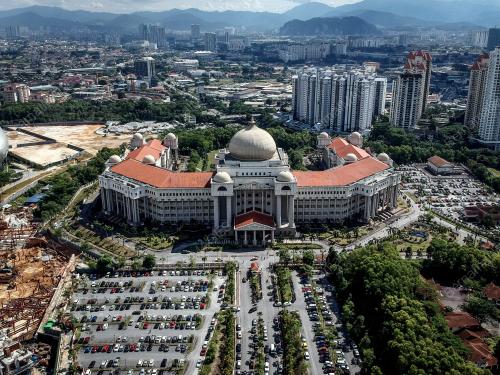 KL63_03072018_MAHKAMAH_BN201806281633