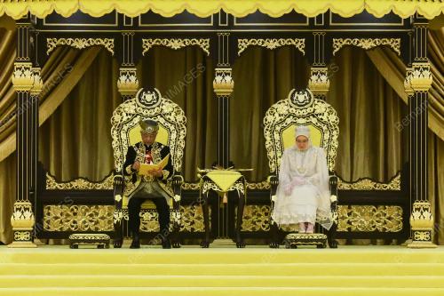 AL-SULTAN ABDULLAH RI'AYATUDDIN AL-MUSTAFA BILLAH SHAH