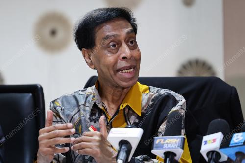 DATUK ABDUL HALIM KADER