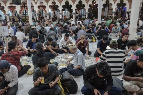 MASJID JAMEK BERBUKA PUASA