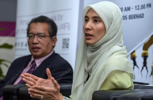 KL63_09082018_PC_BN201808075182