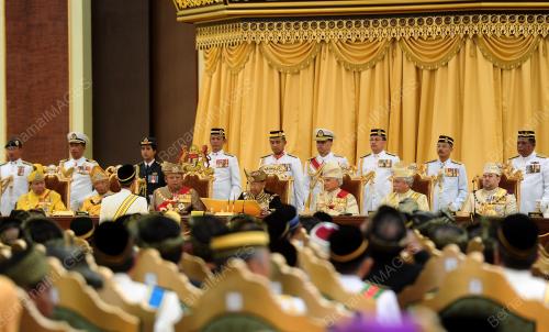 YANG DI-PERTUAN AGONG KE-14