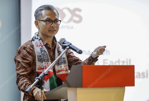 FAHMI FADZIL