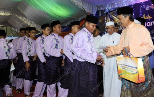KL63_15062017_IFTAR