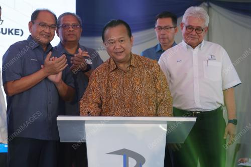 DATUK SERI ALEXANDER NANTA LINGGI