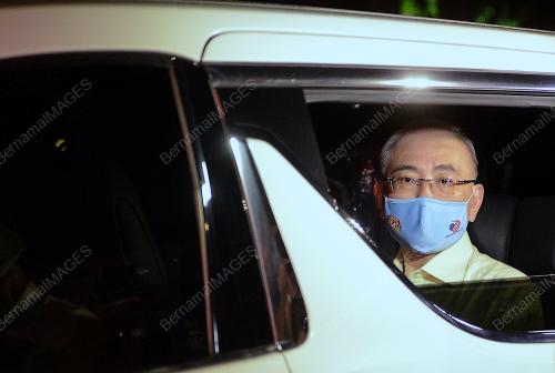 DATUK SERI DR WEE KA SIONG