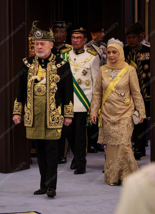 ISTIADAT PERTABALAN YANG DI-PERTUAN AGONG KE-17