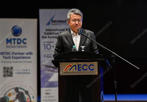 LIEW CHIN TONG