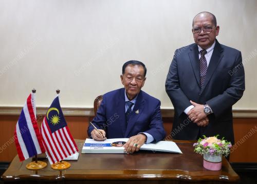 TAN SRI JOHARI ABDUL