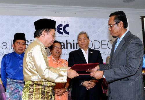 KL63_26082014_ANNUAR_MARA