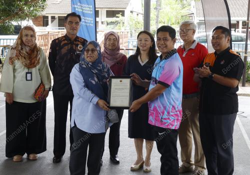 HANNAH YEOH
