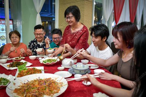 MAKAN BESAR TAHUN BAHARU CINA
