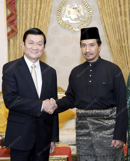 TUANKU MIZAN ZAINAL ABIDIN