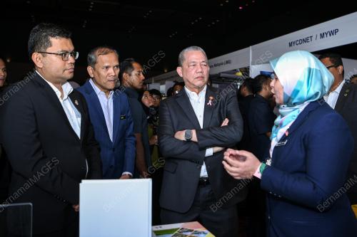 DATUK SERI FADILLAH YUSOF