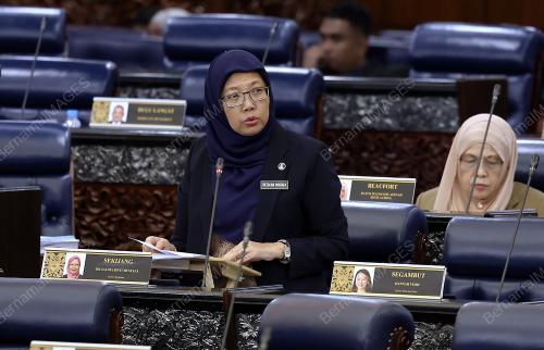 DR ZALIHA MUSTAFA