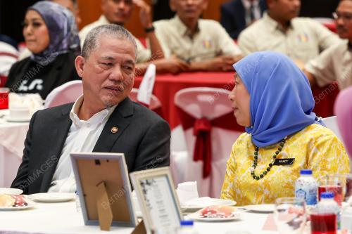 DATUK SERI FADILLAH YUSOF