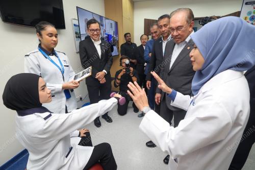 DATUK SERI ANWAR IBRAHIM