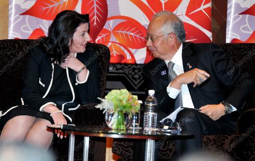 KL64_06062013_PM_WANITA
