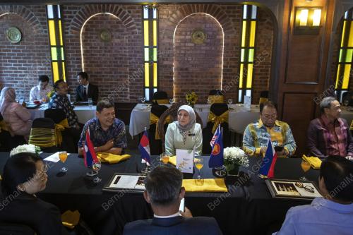 DATUK SERI NANCY SHUKRI