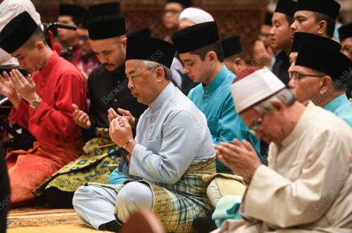 AL-SULTAN ABDULLAH RI'AYATUDDIN AL-MUSTAFA BILLAH SHAH
