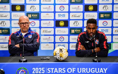 PERLAWANAN STARS OF URUGUAY