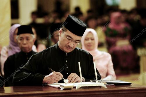 HISHAMMUDDIN TUN HUSSEIN
