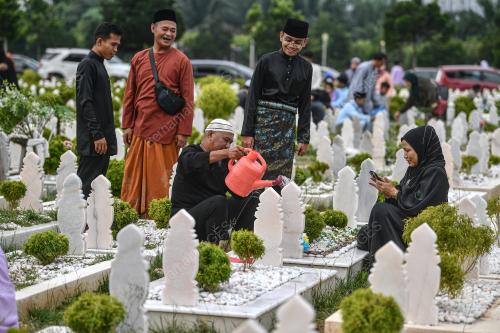 TANAH PERKUBURAN RAUDHATUL SAKINAH