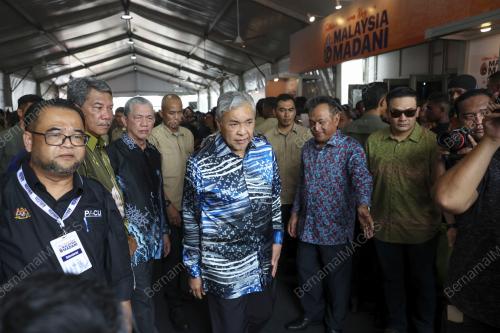 SETAHUN BERSAMA KERAJAAN MADANI