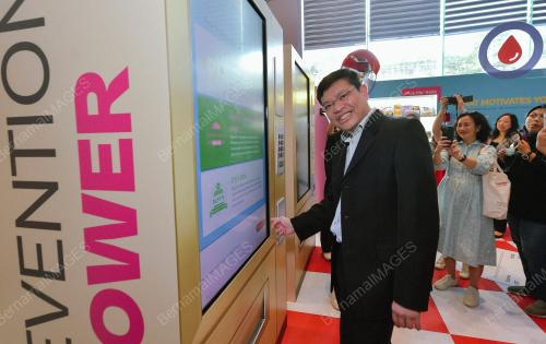 DR KHOO CHOW HUAT
