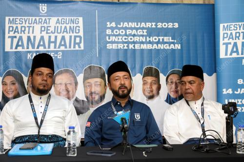 DATUK SERI MUKHRIZ MAHATHIR