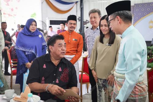 DATUK FAHMI FADZIL