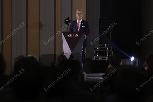 TENGKU DATUK SERI ZAFRUL TENGKU ABDUL AZIZ