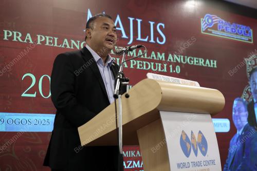 DATUK AZMAN ABIDIN