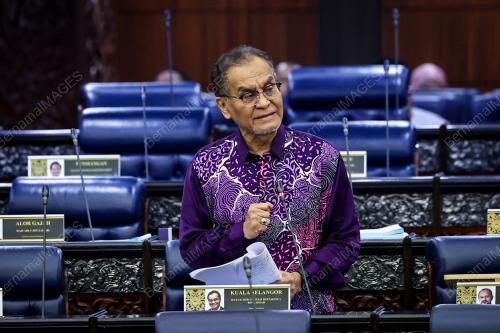 DATUK SERI DR DZULKEFLY AHMAD