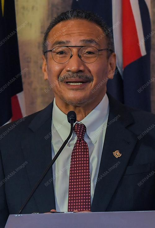 DATUK SERI HISHAMUDDIN HUSSEIN 